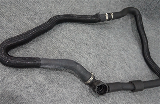 Ống nước từ két vào giàn sưởi BMW 5F07 GT 5F10