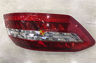 Đèn hậu xe Mecerdes Benz E W212 trái
