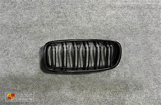 Mặt ca lăng phải BMW F30 F30 LCI