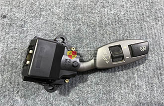 Công tắc gạt mưa BMW series 7' E65 E66