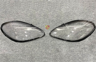 Mặt đèn pha phải Porsche Macan (2015 - 2021)