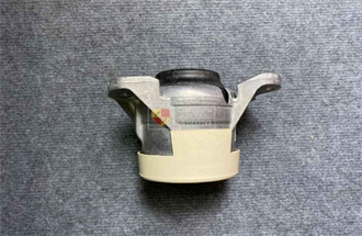 Cao su chân máy phải Mercedes GLC 300 4MATIC - Lemforder