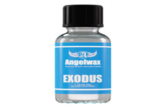 Angelwax Exodus làm sạch các vết bẩn cứng đầu và bảo vệ kính lái ô tô