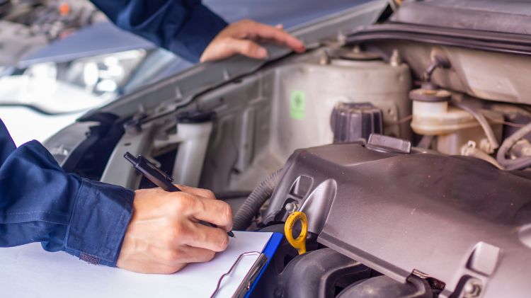 Kiểm tra xe ô tô tổng thể miễn phí - Check xe ô tô cũ miễn phí tại Hà Nội