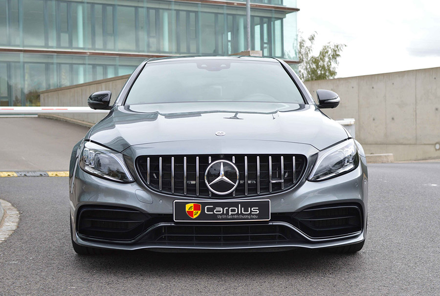 Độ bodykit Mercedes C63 AMG Facelift 2020