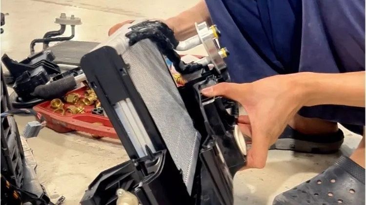 Xử lý Volvo XC90 điều hòa không mát trong khi lốc lạnh, quạt vẫn bình thường