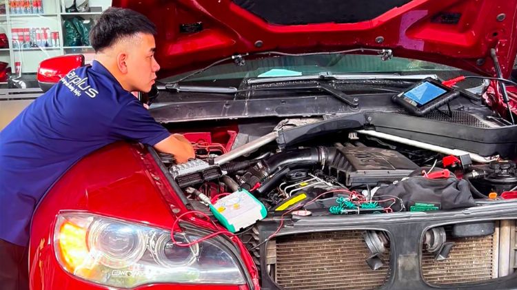 Xử lý BMW X6 rung giật, bỏ máy từng nằm gara Thanh Hóa nửa tháng không ra bệnh 