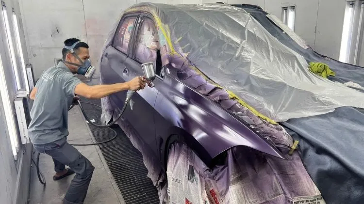 /cam-nang/cam-nang-sua-chua/nhung-van-de-can-dac-biet-quan-tam-khi-son-doi-mau-xe-o-to-de-khong-mat-tien-oan-1551