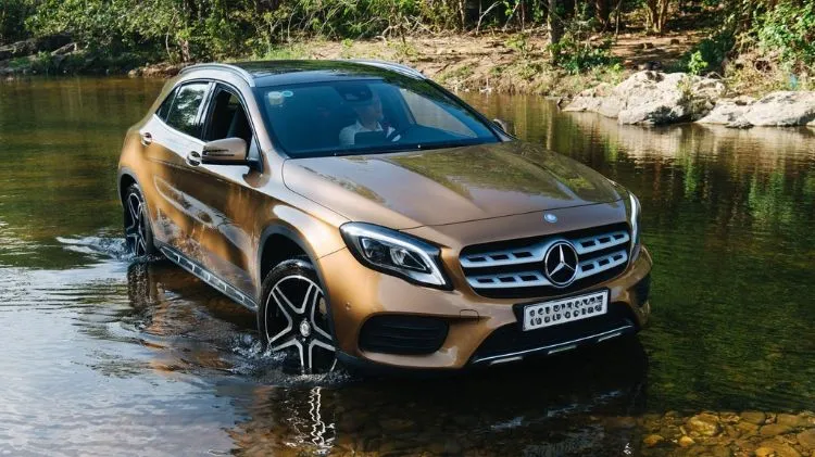 Phân biệt xe ngập nước và xe bị thủy kích: Nhầm lẫn là trả giá đắt!