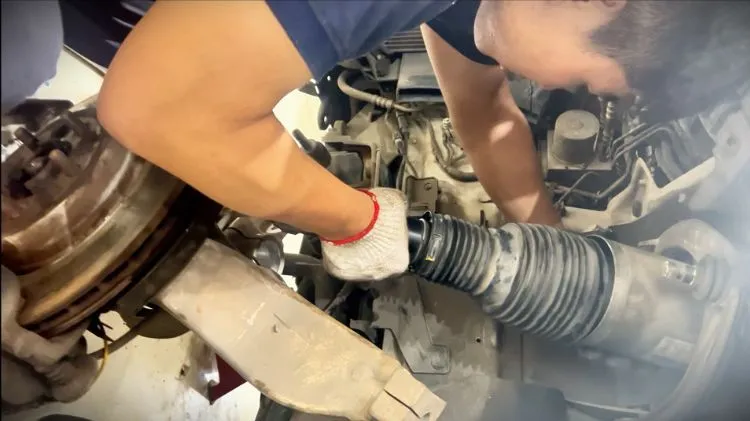 Hỏng giảm xóc xe châu Âu: Dấu hiệu nhận biết và chi phí sửa chữa